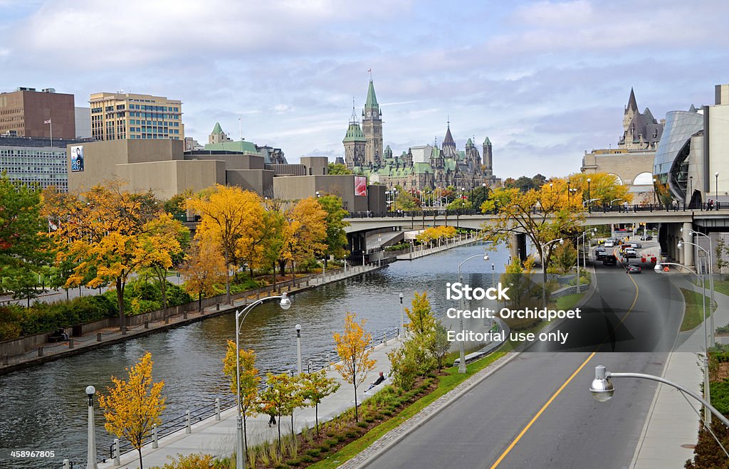 Ottawa tonos otoñales - Foto de stock de Canal Rideau libre de derechos