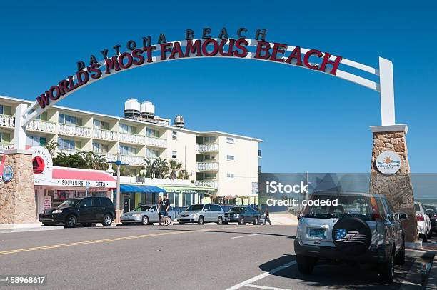 デイトナビーチの入口標示フロリダアメリカ - アメリカ合衆国のストックフォトや画像を多数ご用意 - アメリカ合衆国, ウェルカム・サイン, デイトナビーチ