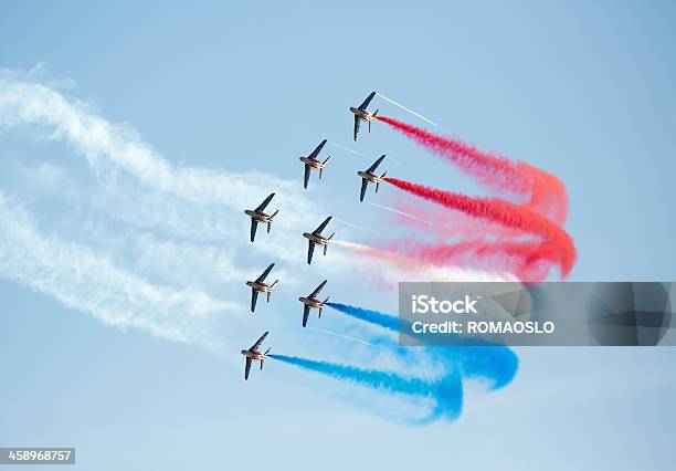 Patrouille De France Aerobikowy Wyświetlić Zespołu - zdjęcia stockowe i więcej obrazów Francja - Francja, Samolot, Flaga Francji