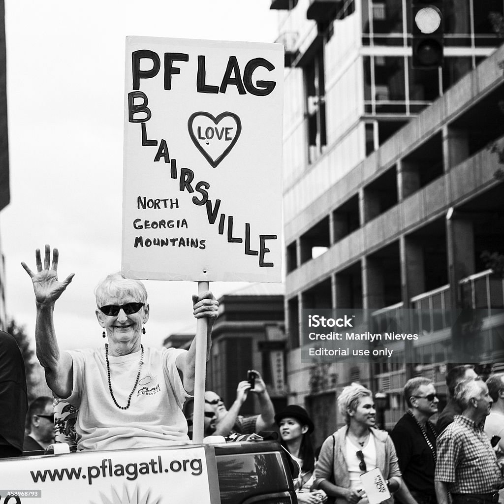 Marchando para PFLAG - Foto de stock de Atlanta libre de derechos