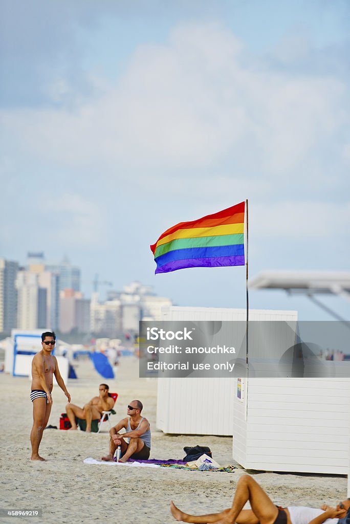 게이 프라이드 플랙 해변, USA - 로열티 프리 Gay Pride Parade 스톡 사진