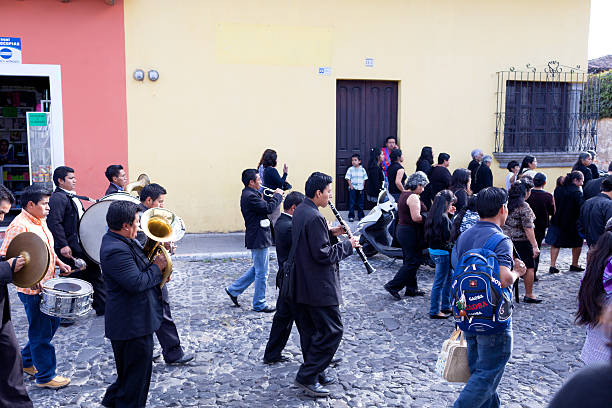 tradicional guatemalteco funeral - editorial guatemalan culture women history - fotografias e filmes do acervo