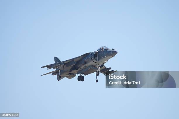 Jet En Vuelo Harrier Foto de stock y más banco de imágenes de Avión - Avión, Avión de caza, California