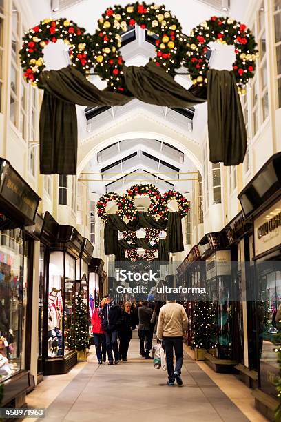 Photo libre de droit de Burlington Arcade banque d'images et plus d'images libres de droit de Magasin - Magasin, Mayfair, Affaires