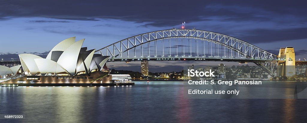 Sydney Opera Hous'i Harbor Bridge - Zbiór zdjęć royalty-free (Australia)
