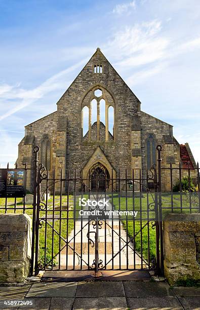 Foto de Royal Garrison Igreja Old Portsmouth e mais fotos de stock de Arco - Característica arquitetônica - Arco - Característica arquitetônica, Arruinado, Cemitério