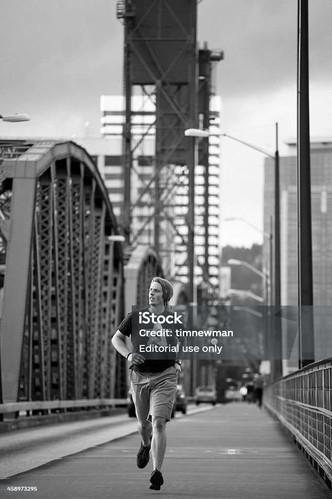 Ensemble urbain de la ville pour faire de l'exercice de course - Photo de Activité libre de droits