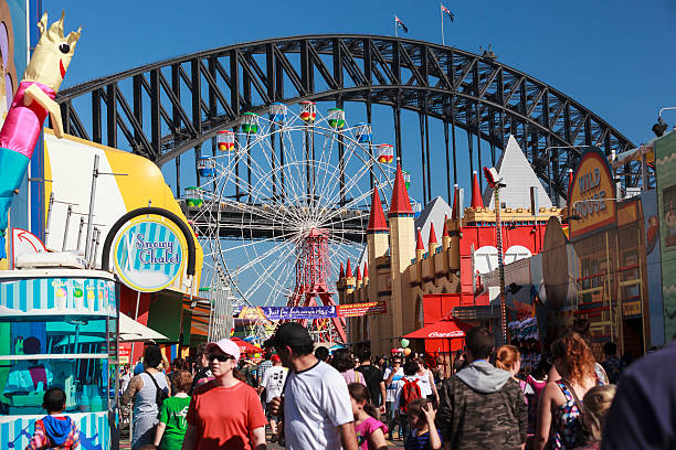 sydney luna park - ferris wheel luna park amusement park carnival zdjęcia i obrazy z banku zdjęć