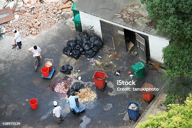 Odpady Gromadzenia Zakładu Publicznego - zdjęcia stockowe i więcej obrazów Azja - Azja, Azjaci, Brudny