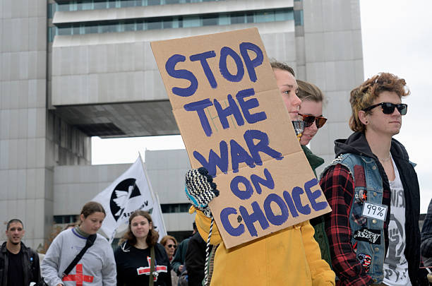 fermare la guerra a scelta - occupy movement foto e immagini stock