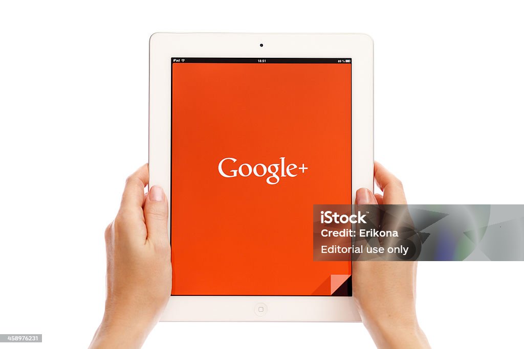 Google Plus iPad에서 - 로열티 프리 0명 스톡 사진