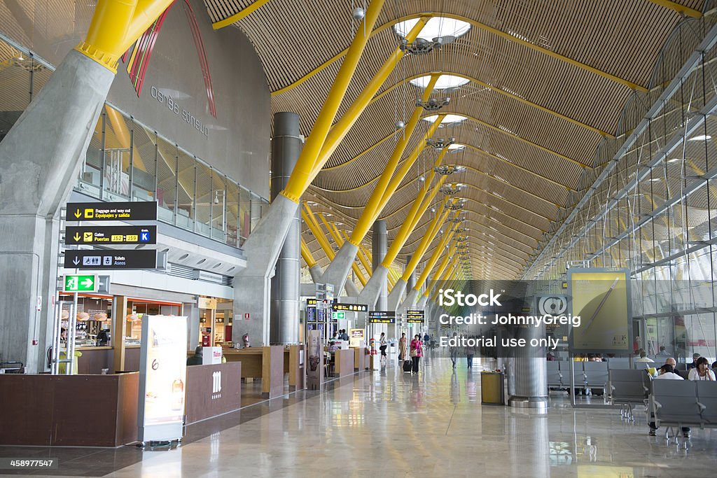 Madrid Airport - Foto de stock de Aeropuerto de Barajas libre de derechos