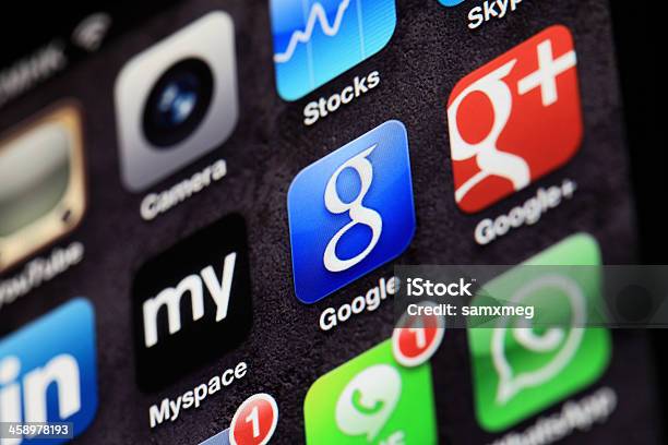 Google Iphone Apple Computers에 대한 스톡 사진 및 기타 이미지 - Apple Computers, Brand Name Online Messaging Platform, Google - Brand-name