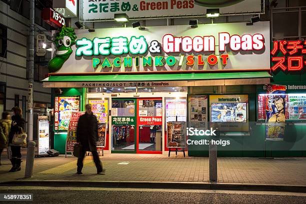 Photo libre de droit de Tokyo Japon Pois Pachinko Machines À Sous Vidéo banque d'images et plus d'images libres de droit de Pachinko - Pachinko, Architecture, Asiatique de l'Est et du Sud-Est