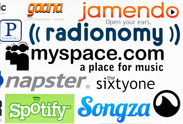 logotype más famosas de sitio web para música de sound - songza fotografías e imágenes de stock