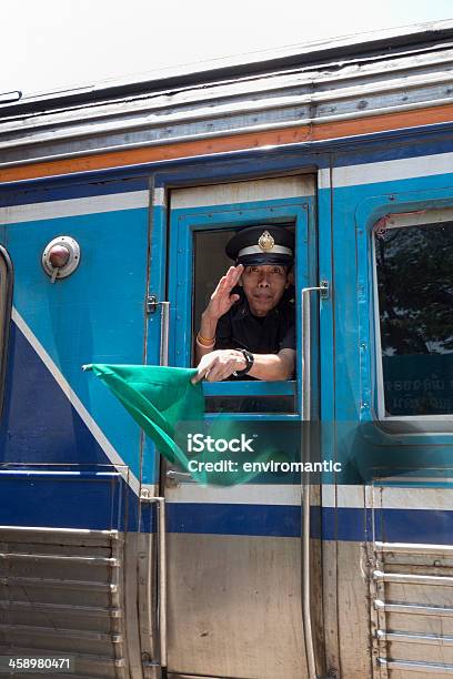 Saluto Militare Treno Guardia - Fotografie stock e altre immagini di Adulto - Adulto, Asia, Autorità