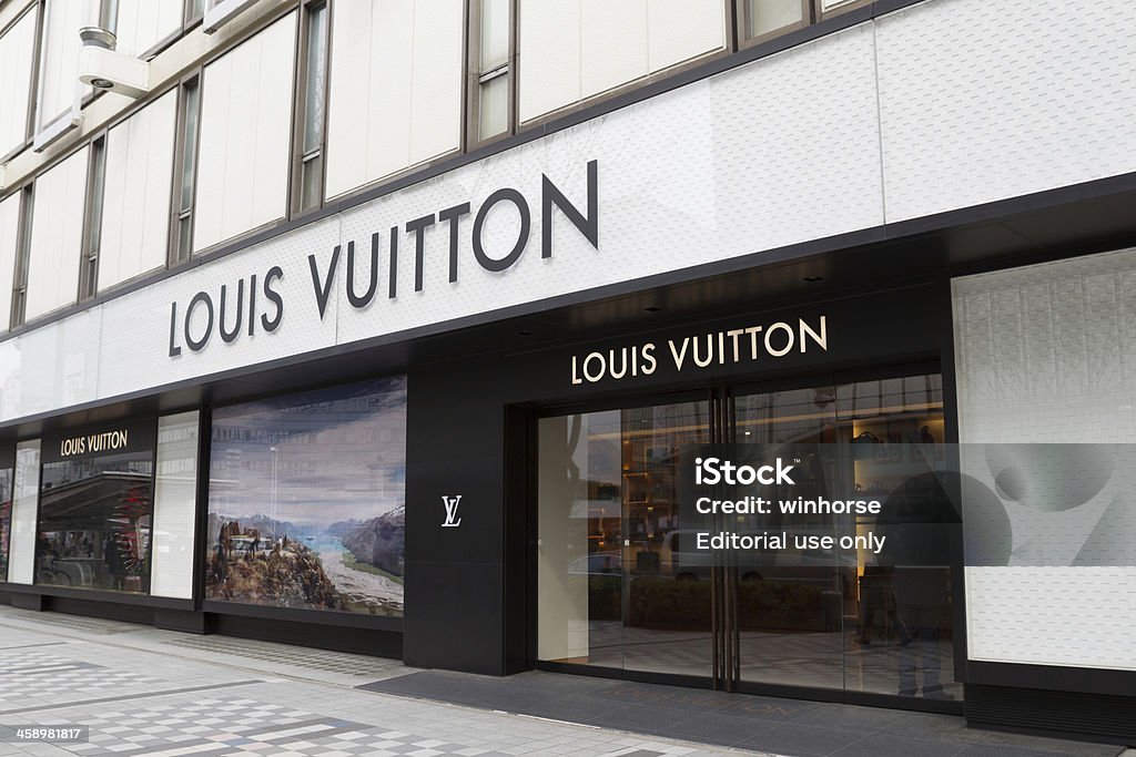 Louis Vuitton In Japan Stock Photo - Download Image Now - Bag, Louis Vuitton  - Designer Label, Aichi Prefecture - iStock