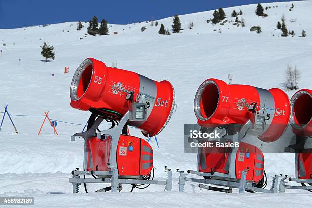 Snow Waffe In Der Hochzeiger Ski Resort Stockfoto und mehr Bilder von Alpen - Alpen, Berggipfel, Bundesland Tirol