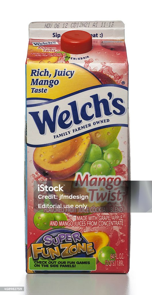 Welch de Mango de torsión jugo de frutas deliciosos cócteles de cartón - Foto de stock de Alimento libre de derechos