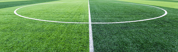 campo de futebol de relva - soccer soccer field artificial turf man made material imagens e fotografias de stock