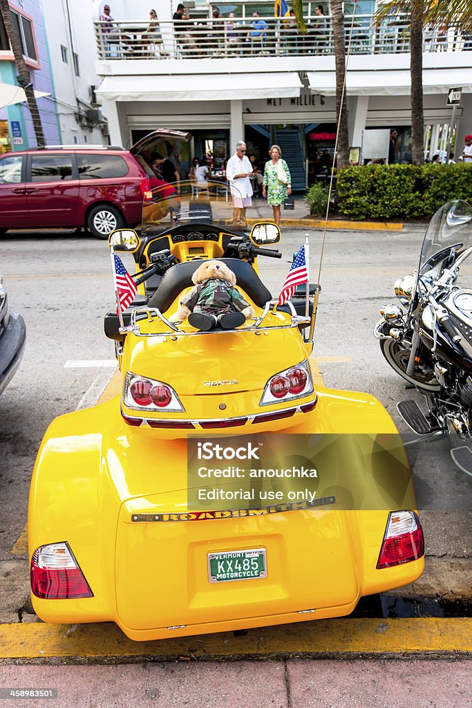 Honda Motorcycle Roadsmith geparkt am Ocean Drive, Miami Beach - Lizenzfrei Amerikanische Flagge Stock-Foto