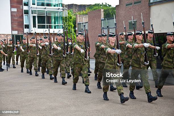 Foto de Sua Majestade A Kings Guarda Atividade Equipe Da Noruega e mais fotos de stock de Exército