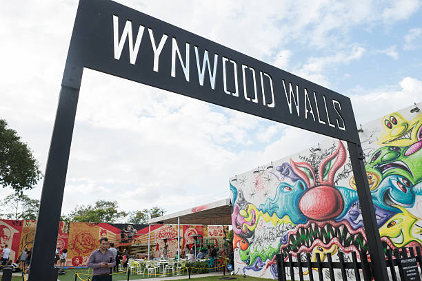 майами wynwood стены искусства районе туристическое направление - us 2012 стоковые фото и изображения