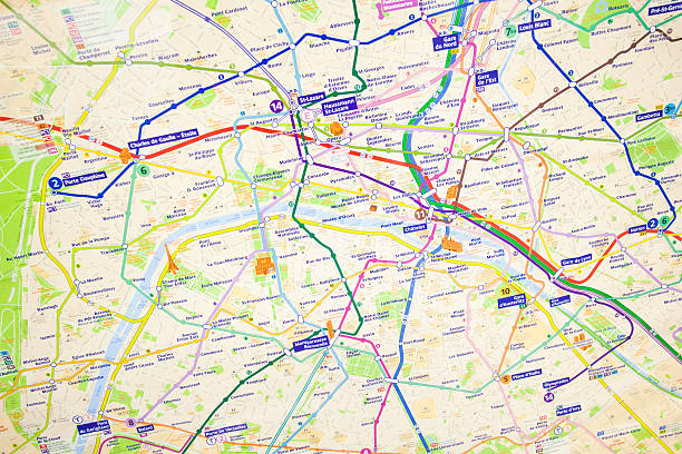 パリの地下の管のマップ - metropolitain ストックフォトと画像