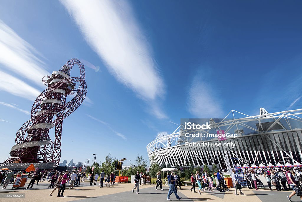 Orbite et du stade olympique - Photo de Parc olympique de Londres libre de droits