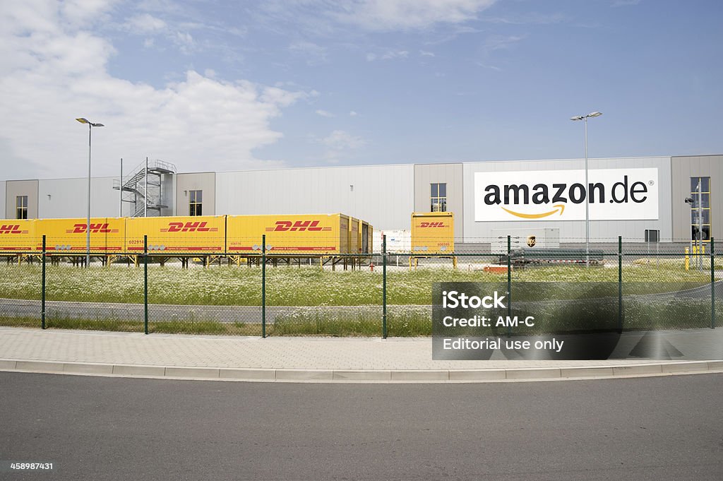 Amazon, DHL logística e centro de distribuição - Royalty-free DHL Foto de stock