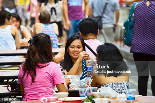 Cibo Pausa Nella Chinatown - Fotografie stock e altre immagini di Adulto - Adulto, Asia, Attività del Fine-Settimana