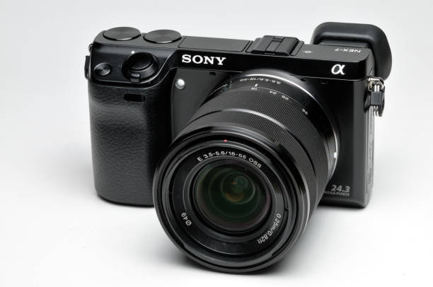 mirrorless câmara profissional - sony imagens e fotografias de stock