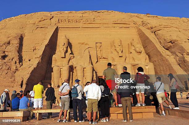 Turistas No Egipto - Fotografias de stock e mais imagens de Abu Simbel - Abu Simbel, Ao Ar Livre, Aswan