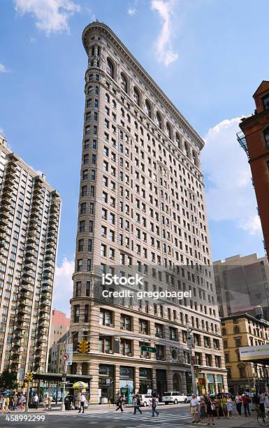 Flatiron Building In Borough Di Manhattan New York City - Fotografie stock e altre immagini di Ambientazione esterna