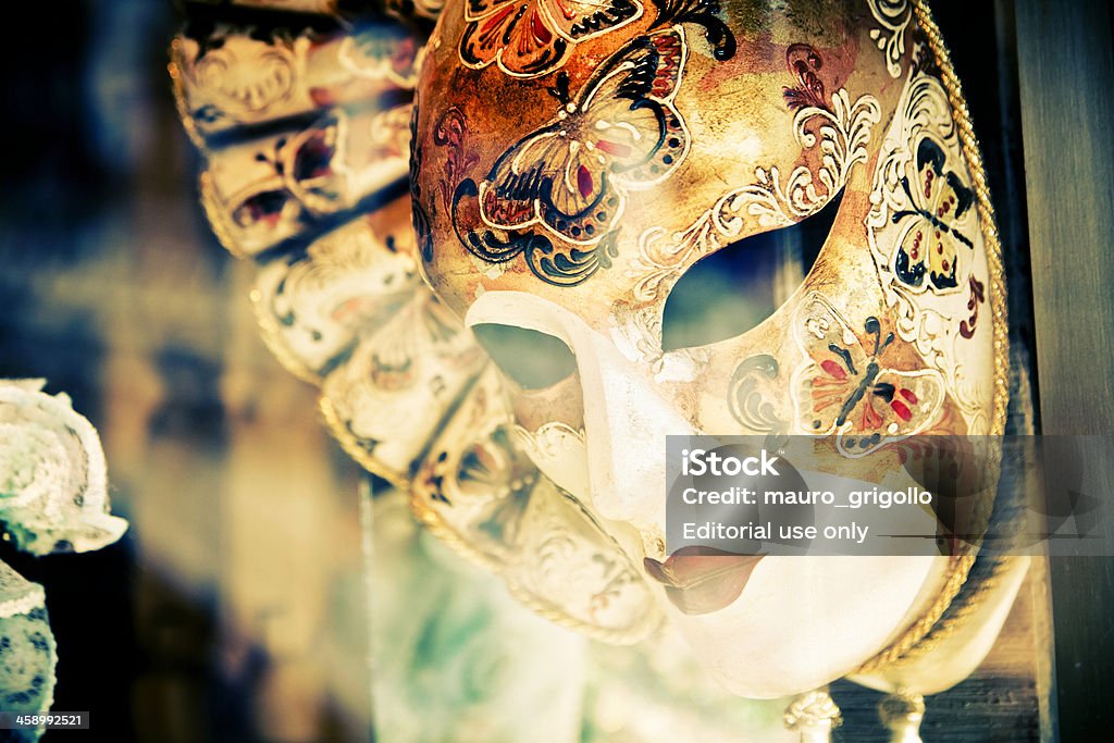 Máscara de carnaval em uma loja - Foto de stock de Arte royalty-free