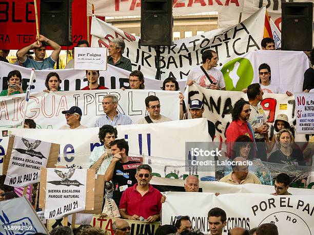 Demostración Foto de stock y más banco de imágenes de Activista - Activista, Cartel, Comunidad autónoma valenciana