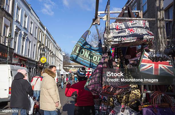 Mercado Da Portobello Road Em Londres Inglaterra - Fotografias de stock e mais imagens de Ao Ar Livre - Ao Ar Livre, Banca de Mercado, Bandeira