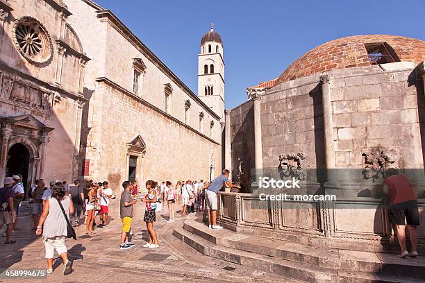 Fonte De Onofrio - Fotografias de stock e mais imagens de Bairro Antigo - Bairro Antigo, Convento Franciscano - Dubrovnik, Croácia