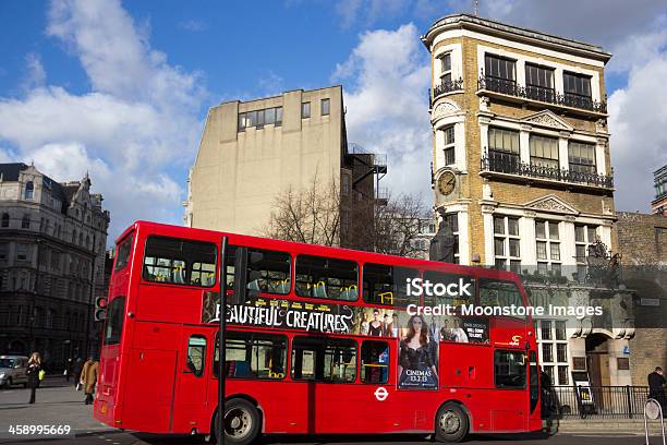 El Blackfriar En Londres Inglaterra Foto de stock y más banco de imágenes de Acera - Acera, Aire libre, Arquitectura exterior