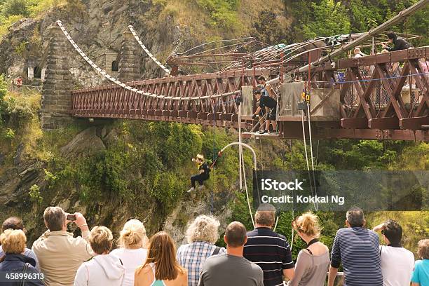 Queenstownkawarau Salto Com Elástico - Fotografias de stock e mais imagens de Ponte - Ponte, Rio Kawarau, Salto com Elástico