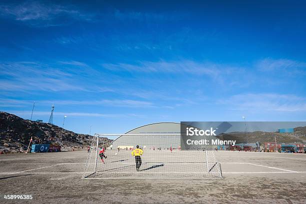 Campeonato De Fútbol De Groenlandia Nuuk Contra De Ilulissat Foto de stock y más banco de imágenes de MLS - Primera división de fútbol estadounidense