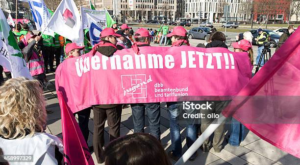 Demonstracja I Unijnych Strajk Działania W Języku Niemieckim Usług Publicznych - zdjęcia stockowe i więcej obrazów Niemiecki związek zawodowy Verdi