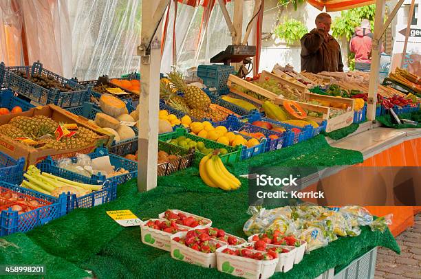 Typische Marktstand Von Einem Gemüse Trader In Deutschland Stockfoto und mehr Bilder von Bodensee