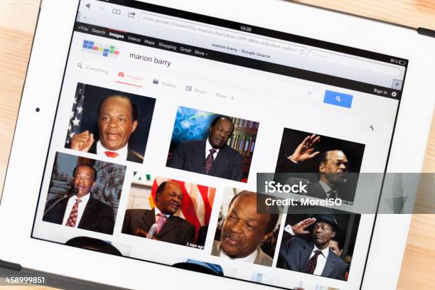 Marion Barry Na Ipadzie - zdjęcia stockowe i więcej obrazów Google - Brand-name - Google - Brand-name, Szukać, Biały