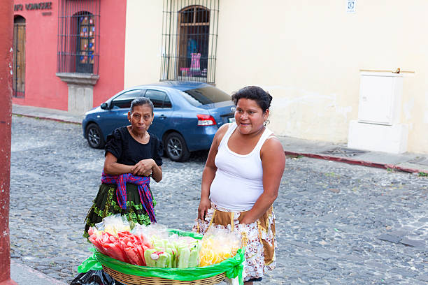 グァテマラ女性 - editorial guatemalan culture women history ストックフォトと画像