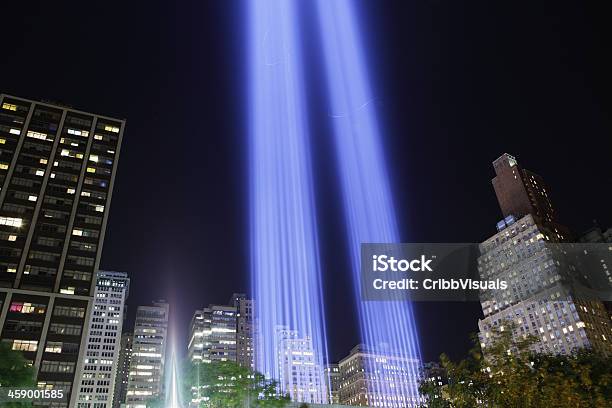 Foto de 11 De Setembro World Trade Memorial Luzes Nova York 2006 e mais fotos de stock de 2012