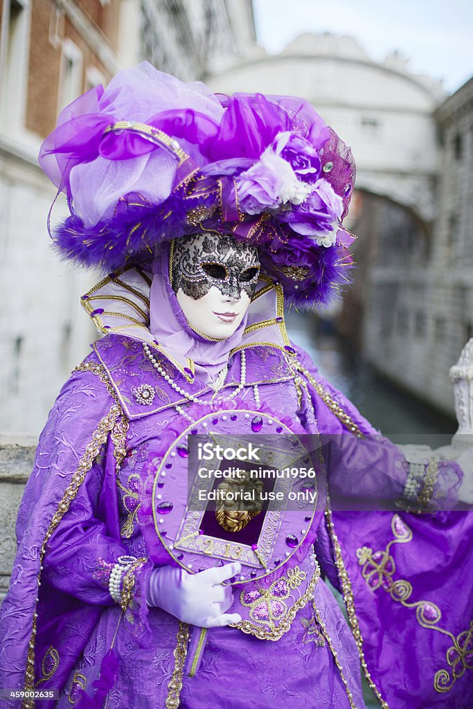 Maske im Karneval von Venedig 2013 in St. Mark's Becken - Lizenzfrei 2013 Stock-Foto