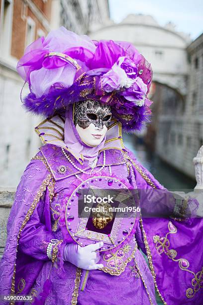 Maske Im Karneval Von Venedig 2013 In St Marks Becken Stockfoto und mehr Bilder von 2013