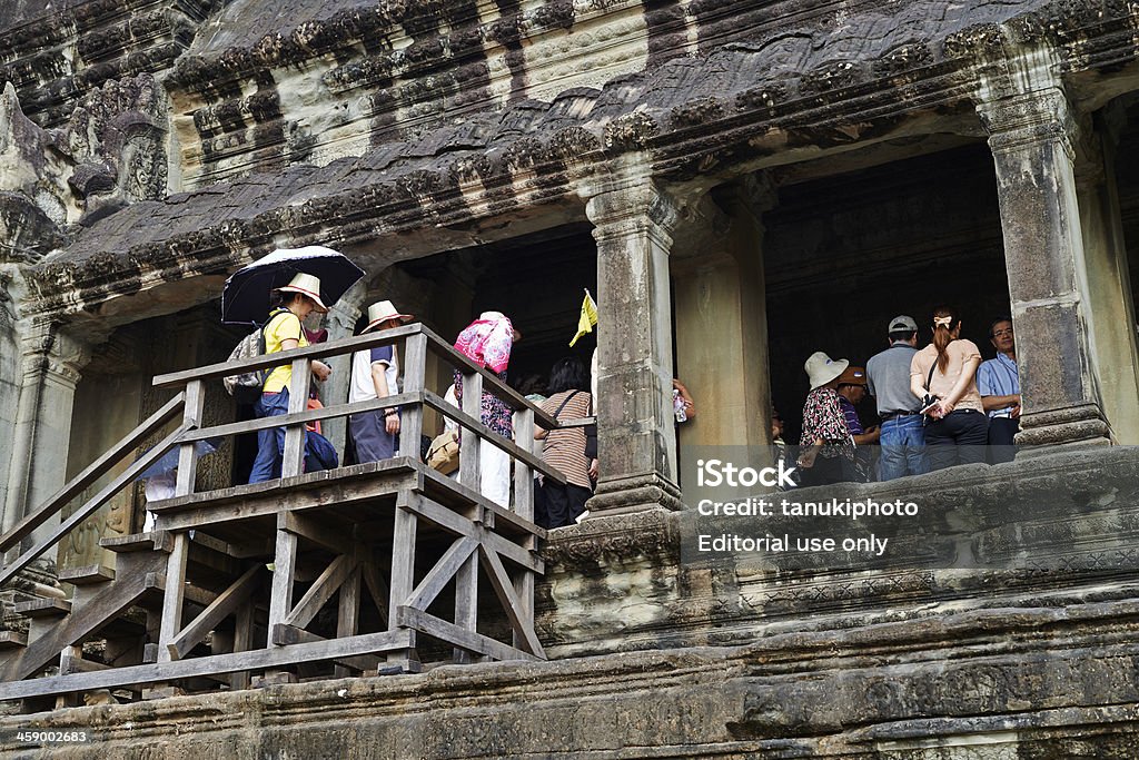 Turismo em Angkor Wat - Foto de stock de Angkor royalty-free