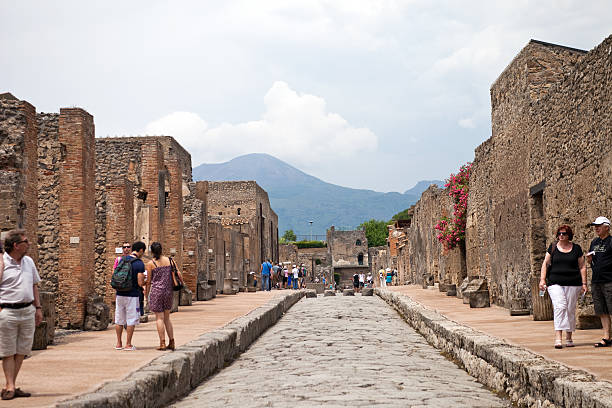 pompeya - ancient civilization italy pompeii distraught fotografías e imágenes de stock